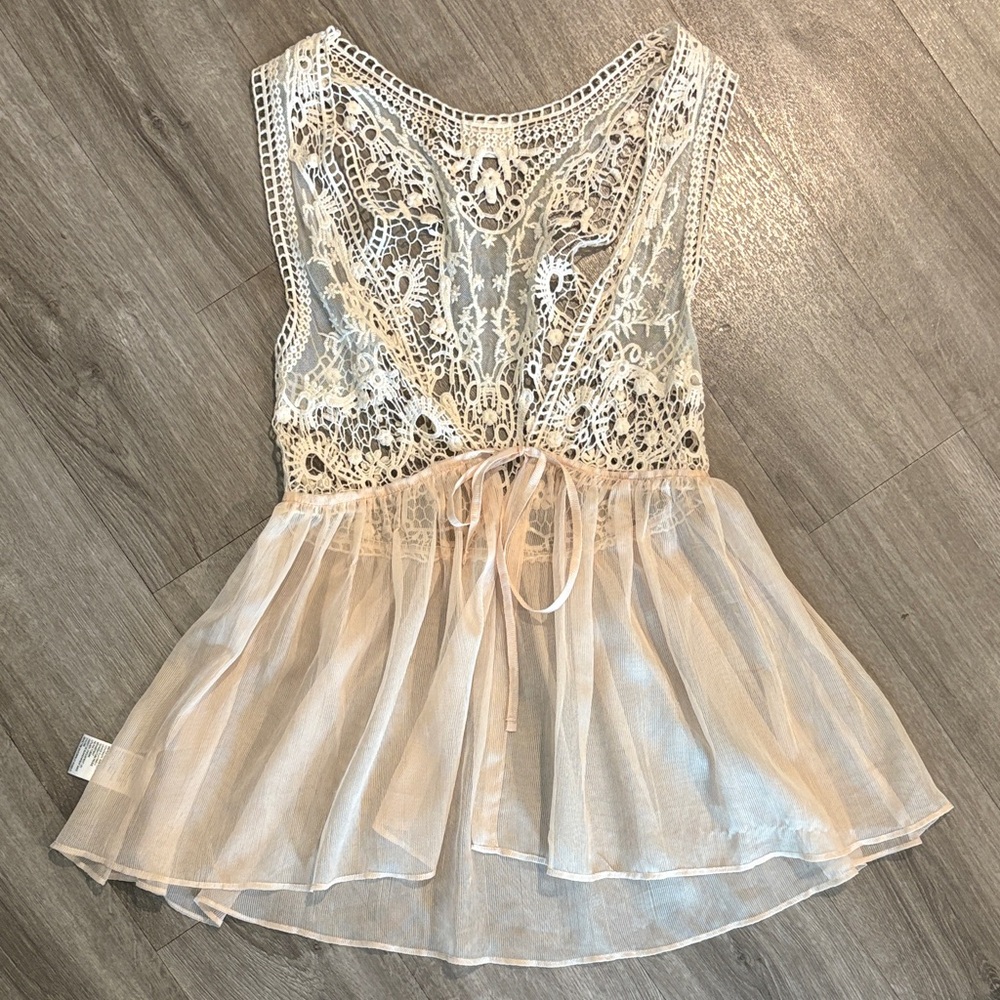 Pins & Needles Cream Lace Sleeveless Top